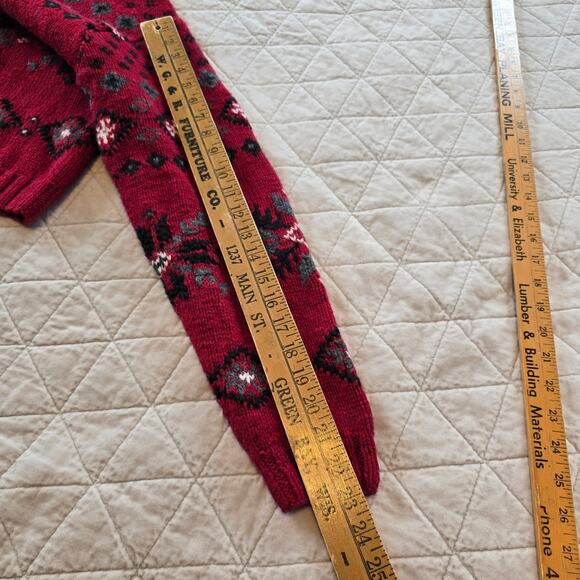 Vintage Tangents Festive Sweater Womens S Red Gray Snowflake Winter Wardrobe - Picture 8 of 8